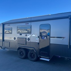 Hilltop Feathertop 19’6” Single beds