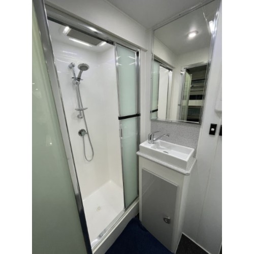 Hilltop Kosciusko Family 21'9"